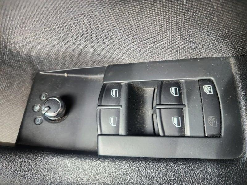 The driver&#039;s door window controls of an Audio A3