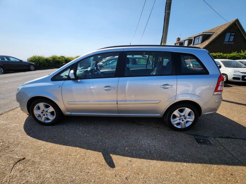 A silver Vauxhall Zafira viewed from the left side