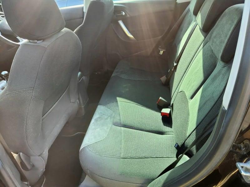The back seats of a Citroen C3 Exclusive from the left