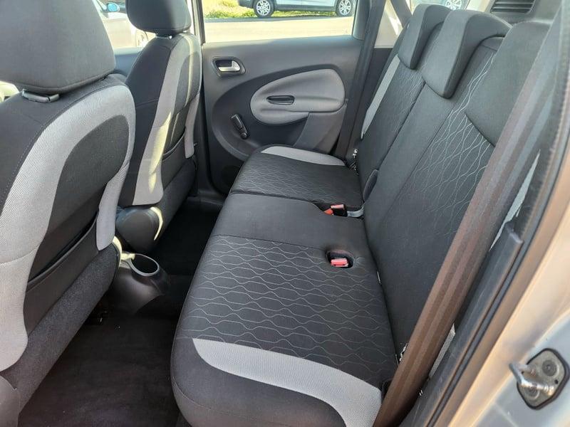 The rear seats of a Citroen C3 Picasso from the left side.