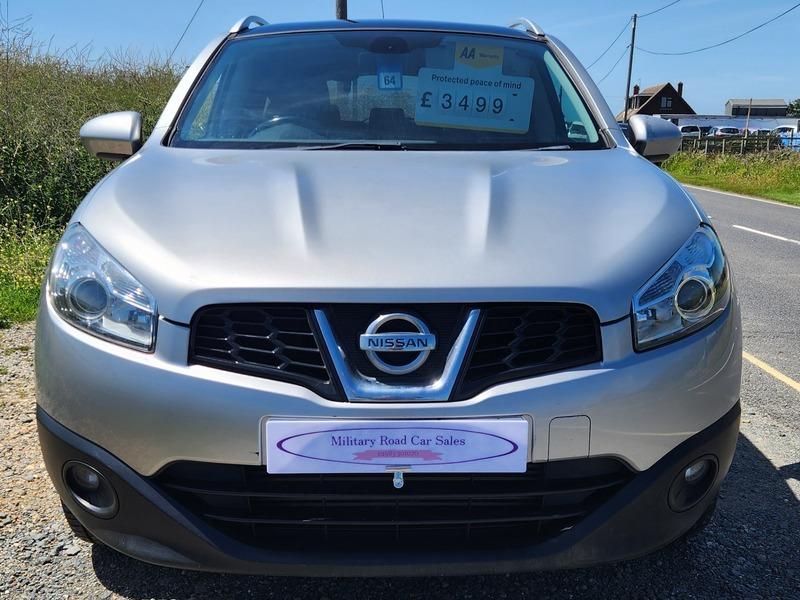 A silver Nissan Qashqai viewed from the front