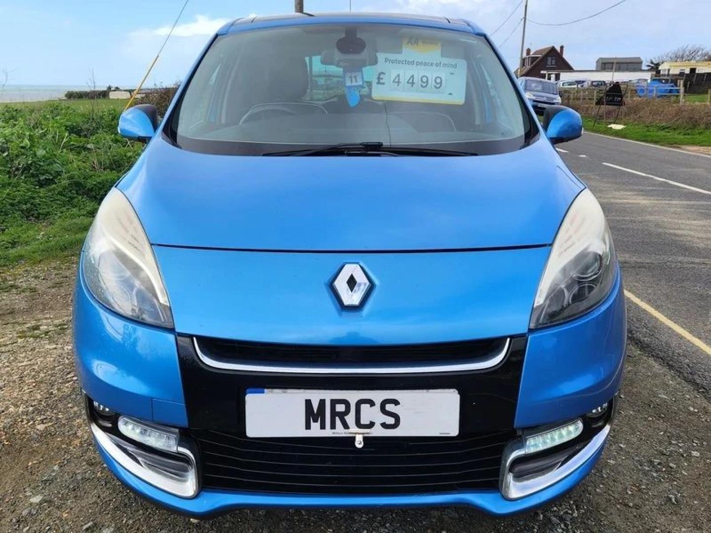 Thumbnail image missing